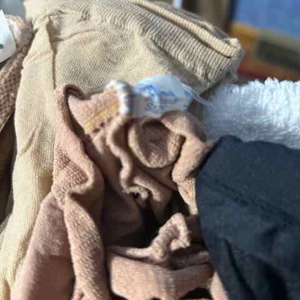 Lot of 15 Pairs Previously Worn Pantyhose - Picture 6 of 12